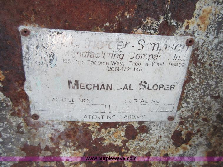 image for item BB9043 Cedarapids 37161 paver