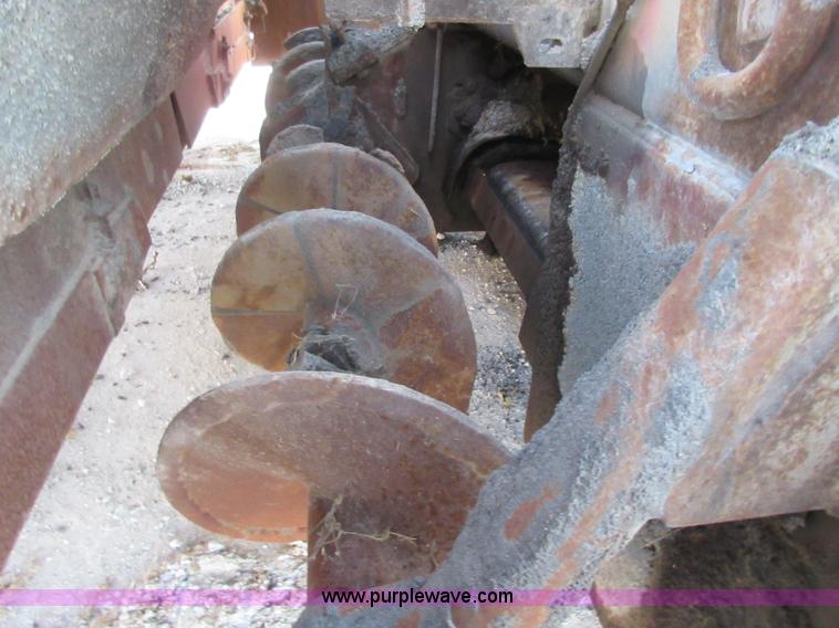 image for item BB9043 Cedarapids 37161 paver