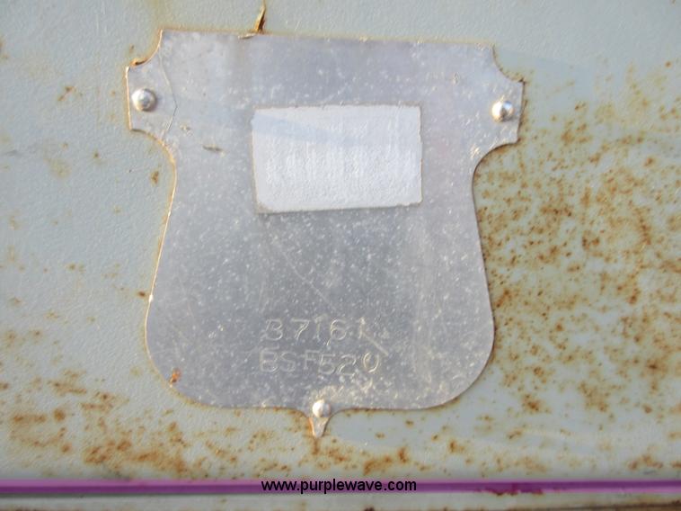 image for item BB9043 Cedarapids 37161 paver