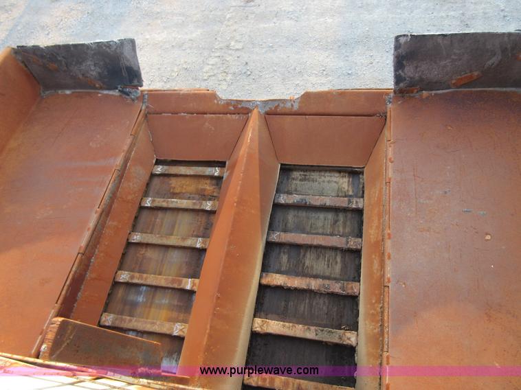 image for item BB9043 Cedarapids 37161 paver