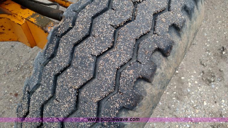 image for item BR9424 1982 Case 580D backhoe