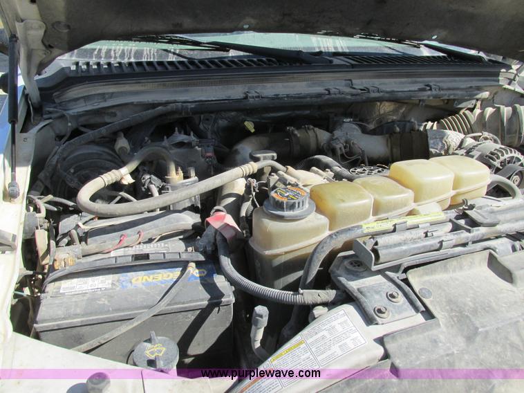 image for item BS9974 2000 Ford F350 Super Duty XL SuperCab flatbed pickup truck