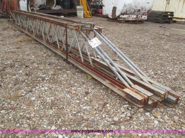 (4) steel bar joists in Lincoln, NE Item H1022 sold Purple Wave