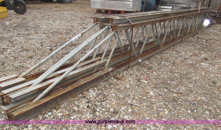 image for item H1022 (4) steel bar joists