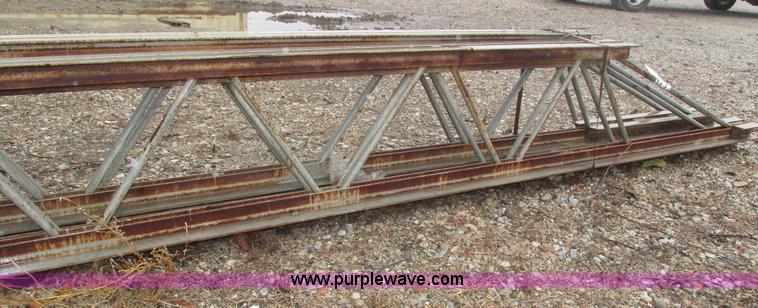 image for item H1022 (4) steel bar joists