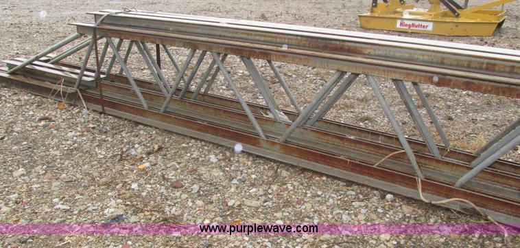 image for item H1022 (4) steel bar joists