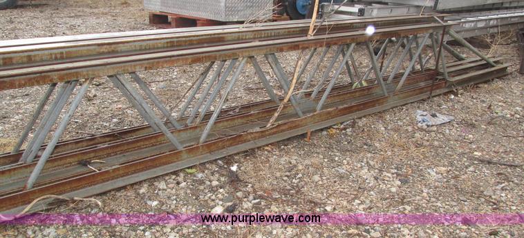 image for item H1022 (4) steel bar joists