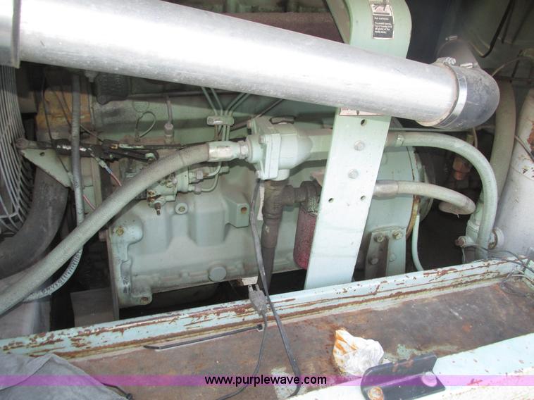 image for item H1028 Sullair 185DPQJD air compressor