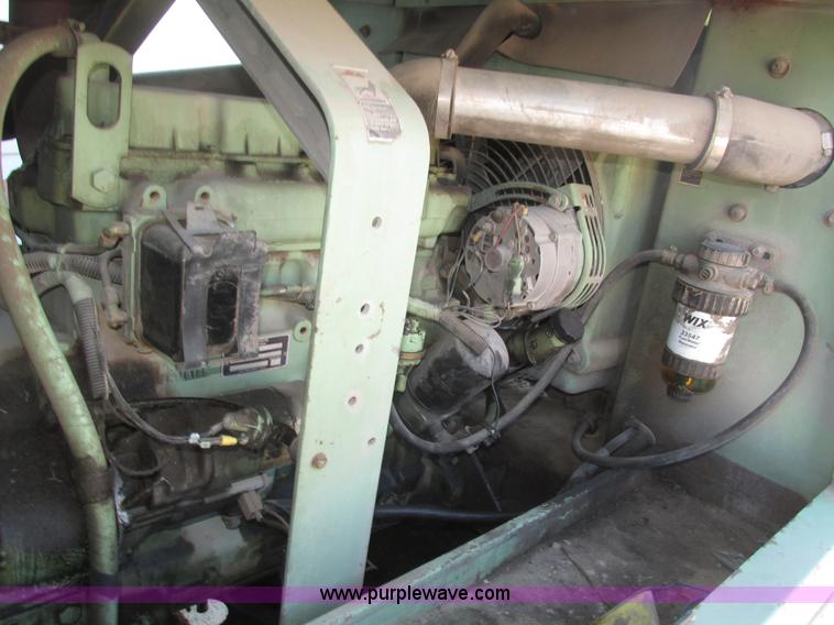 image for item H1028 Sullair 185DPQJD air compressor