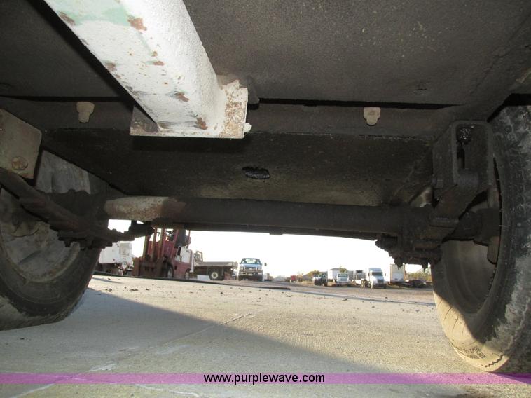 image for item H1028 Sullair 185DPQJD air compressor