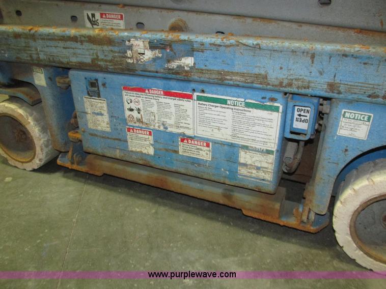 image for item H1029 Genie GS-1930 scissor lift