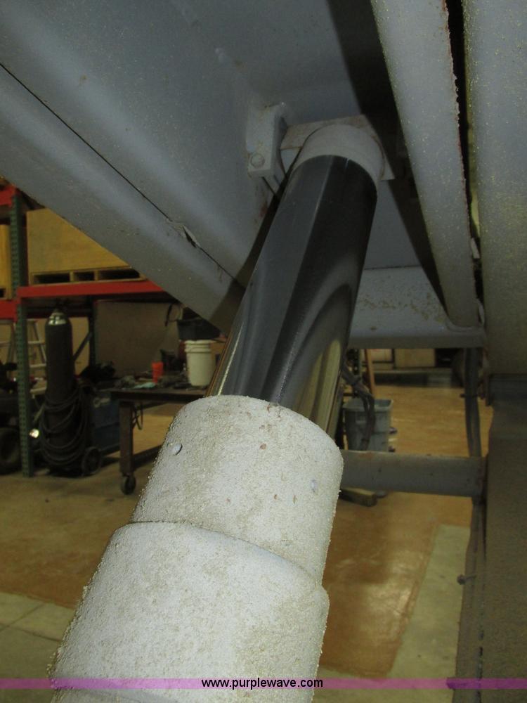 image for item H1030 1999 Skyjack SJIII 3220 scissor lift