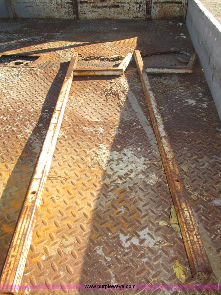 image for item H1032 1996 Ford F350 XLT Crew Cab flat dump bed truck