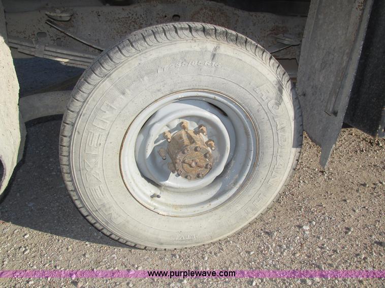 image for item H1032 1996 Ford F350 XLT Crew Cab flat dump bed truck