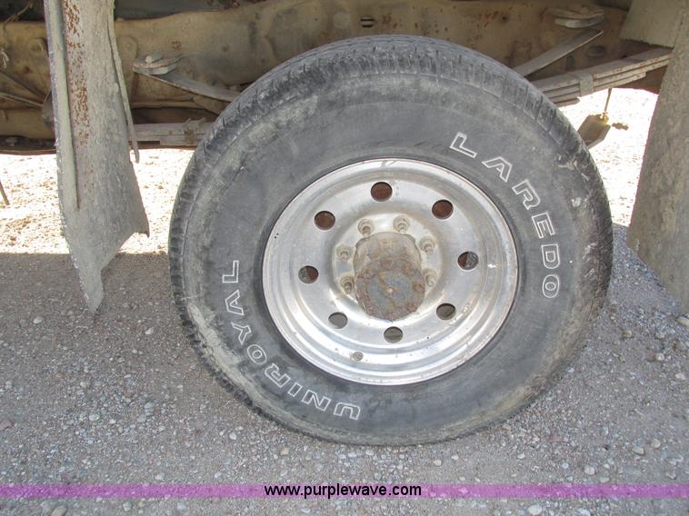 image for item H1032 1996 Ford F350 XLT Crew Cab flat dump bed truck