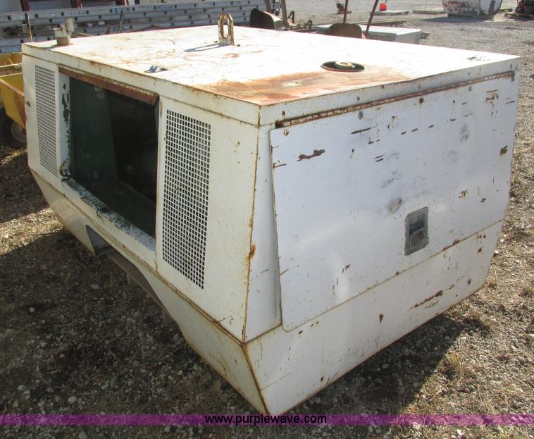 image for item H1035 Sullair 185DPQ-JDD air compressor