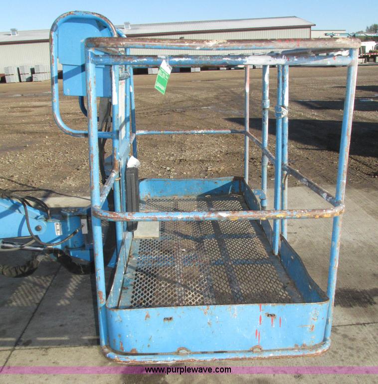 image for item H1037 2002 Genie Z60/34 boom lift