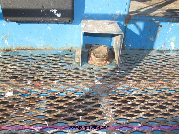 image for item H1037 2002 Genie Z60/34 boom lift