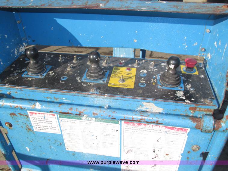 image for item H1037 2002 Genie Z60/34 boom lift