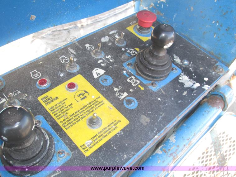 image for item H1037 2002 Genie Z60/34 boom lift