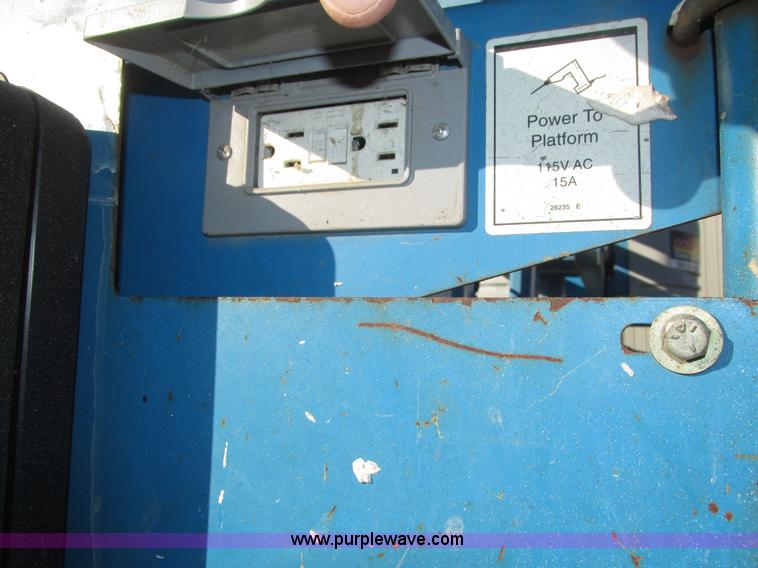 image for item H1037 2002 Genie Z60/34 boom lift