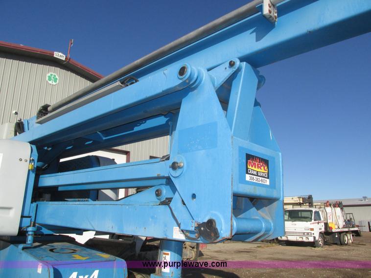 image for item H1037 2002 Genie Z60/34 boom lift