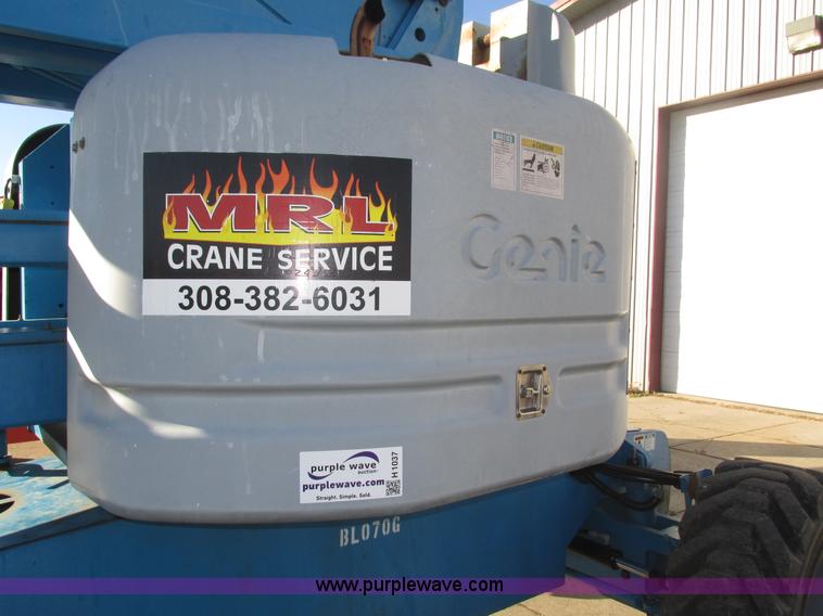image for item H1037 2002 Genie Z60/34 boom lift