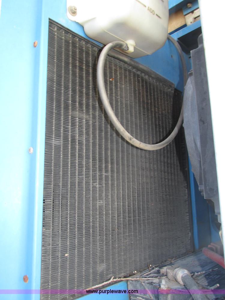 image for item H1037 2002 Genie Z60/34 boom lift