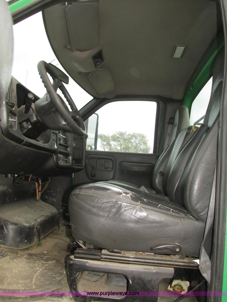 image for item H1049 2005 GMC C4500 Topkick service truck