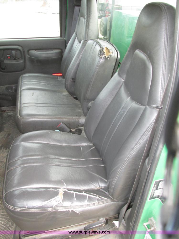 image for item H1049 2005 GMC C4500 Topkick service truck