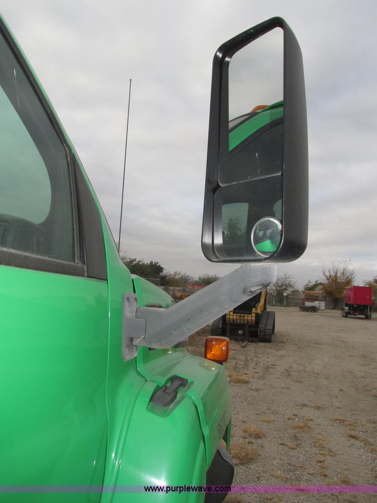 image for item H1049 2005 GMC C4500 Topkick service truck