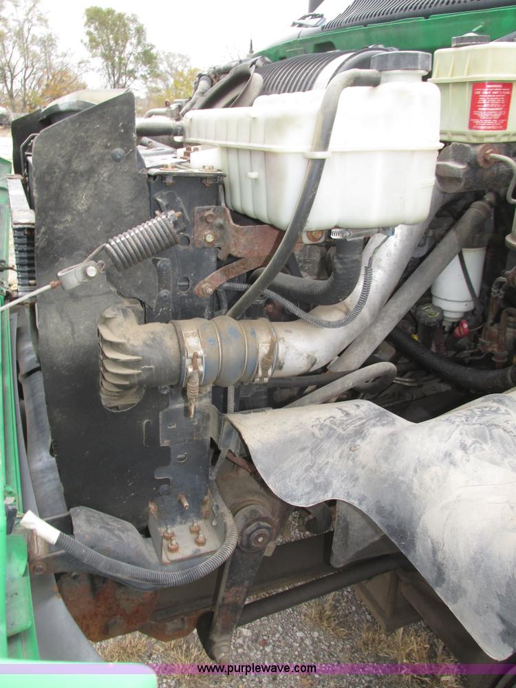 image for item H1049 2005 GMC C4500 Topkick service truck