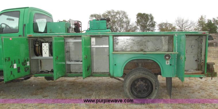 image for item H1049 2005 GMC C4500 Topkick service truck