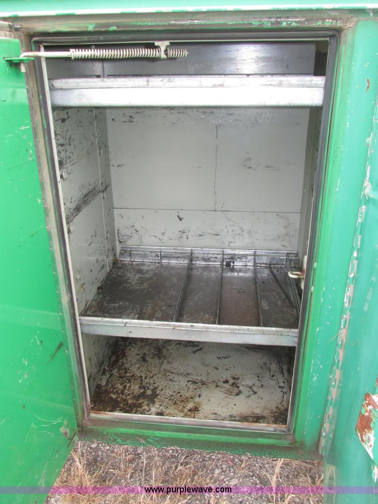 image for item H1049 2005 GMC C4500 Topkick service truck