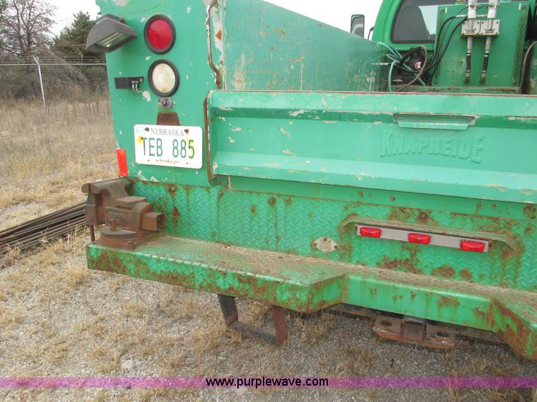 image for item H1049 2005 GMC C4500 Topkick service truck