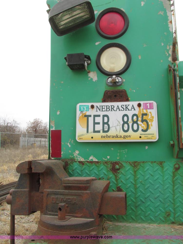 image for item H1049 2005 GMC C4500 Topkick service truck