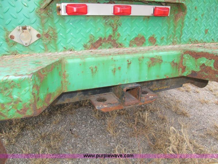 image for item H1049 2005 GMC C4500 Topkick service truck