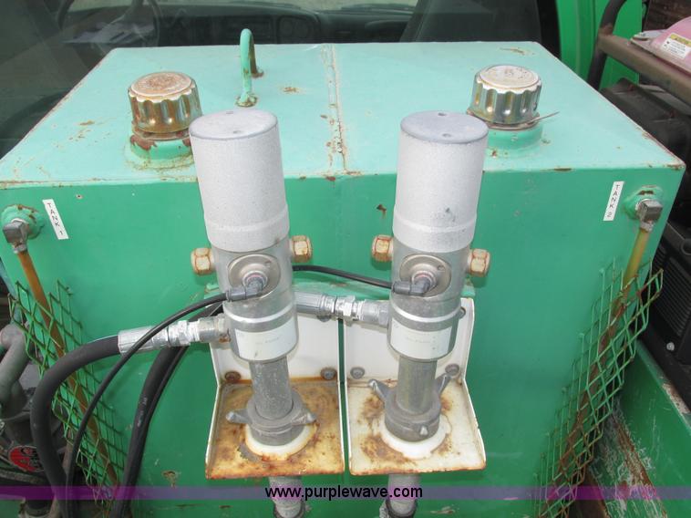 image for item H1049 2005 GMC C4500 Topkick service truck