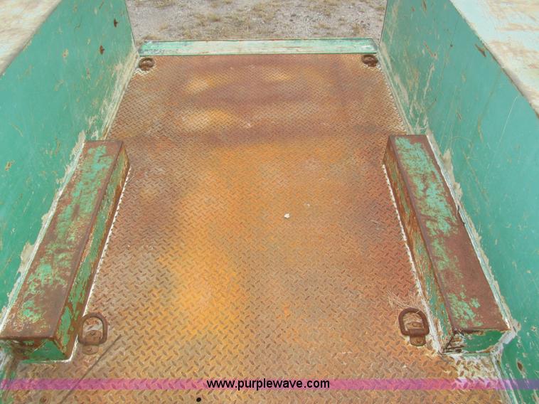 image for item H1049 2005 GMC C4500 Topkick service truck