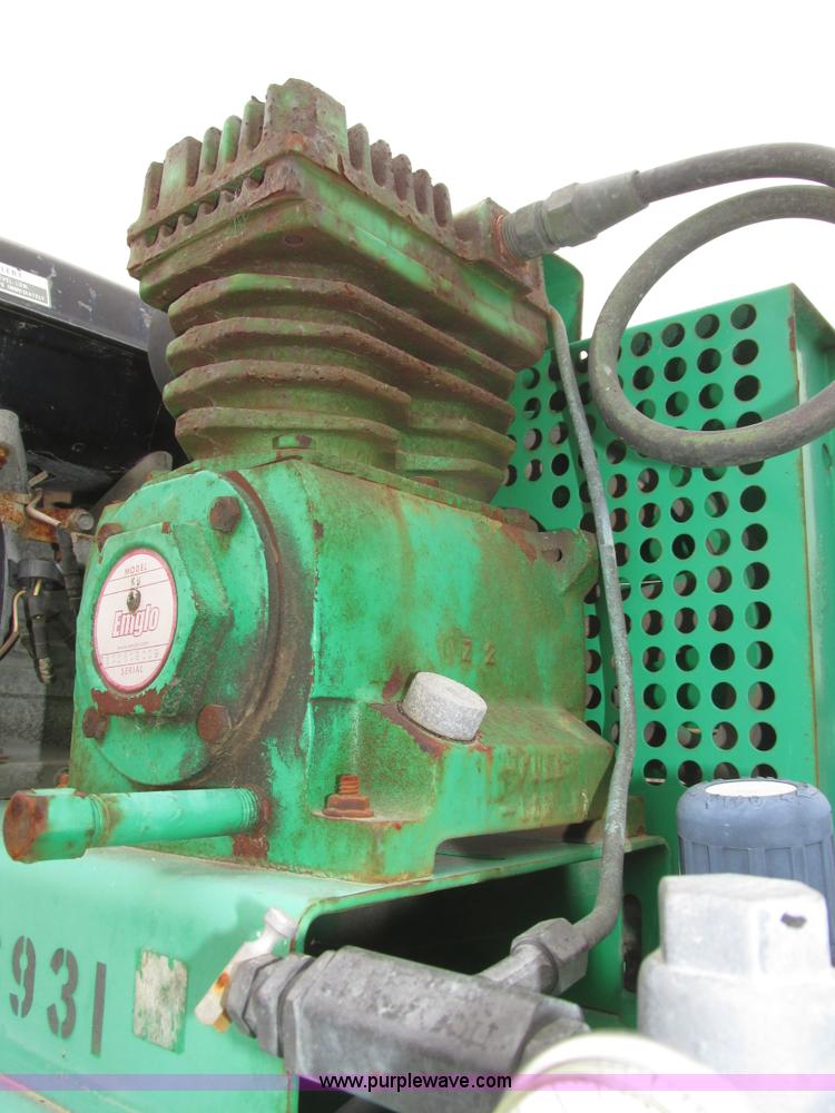 image for item H1049 2005 GMC C4500 Topkick service truck