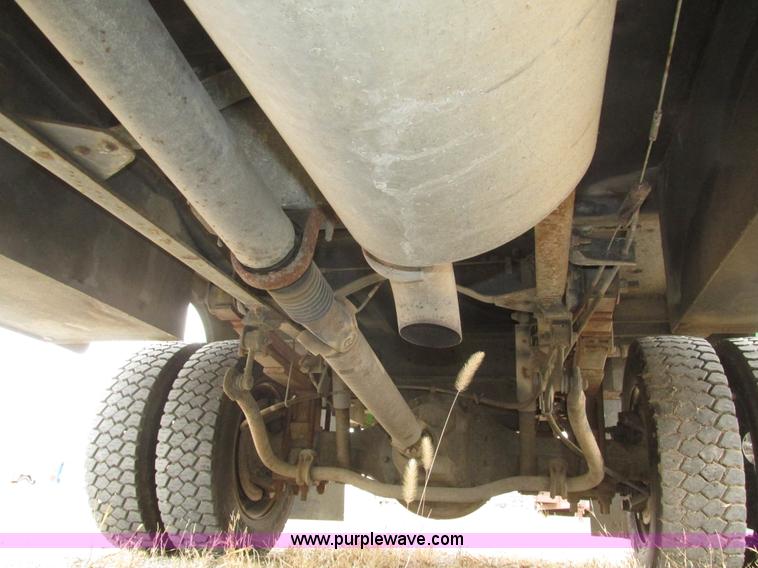 image for item H1049 2005 GMC C4500 Topkick service truck