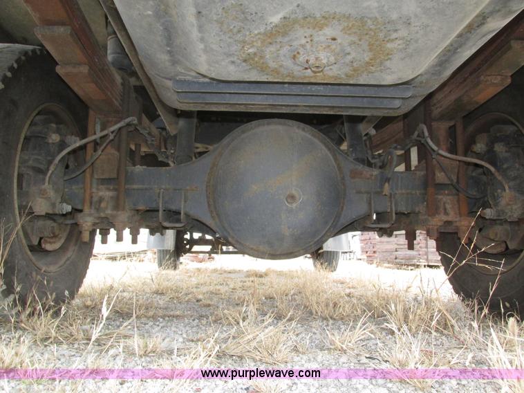 image for item H1049 2005 GMC C4500 Topkick service truck