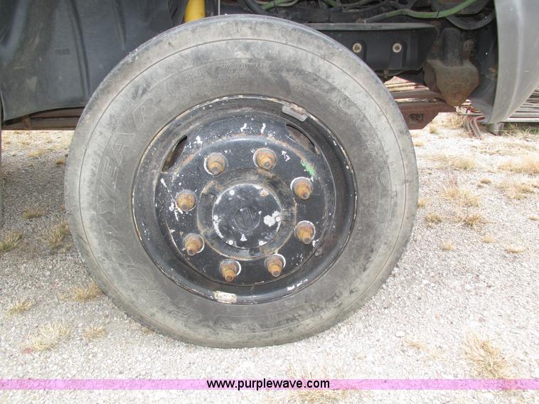 image for item H1049 2005 GMC C4500 Topkick service truck