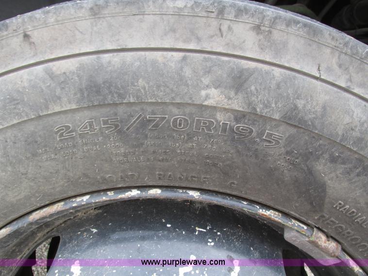 image for item H1049 2005 GMC C4500 Topkick service truck