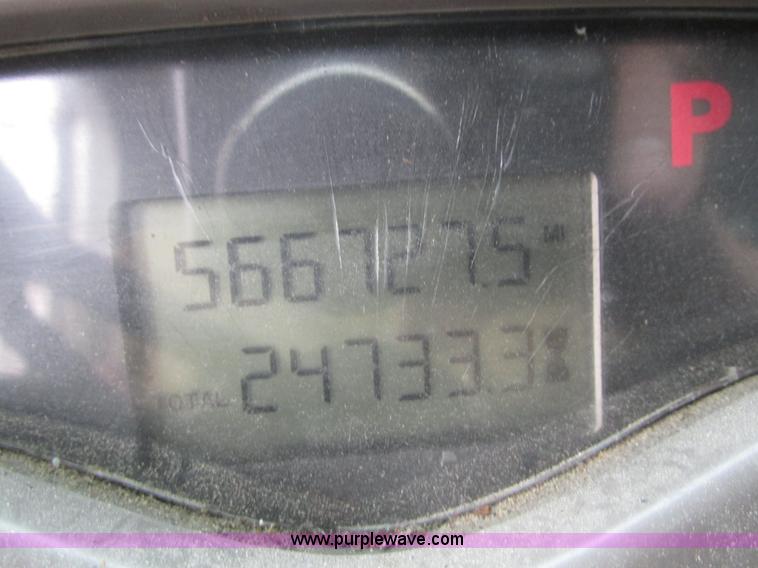 image for item H1053 2001 Mack Vision CX613 dump truck