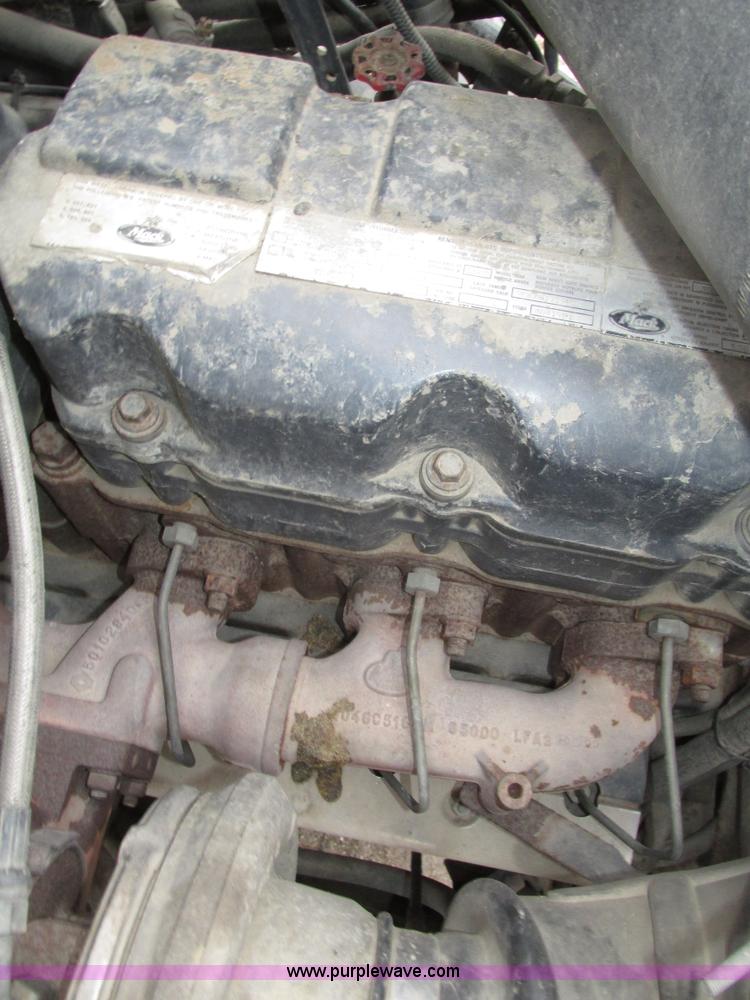 image for item H1053 2001 Mack Vision CX613 dump truck