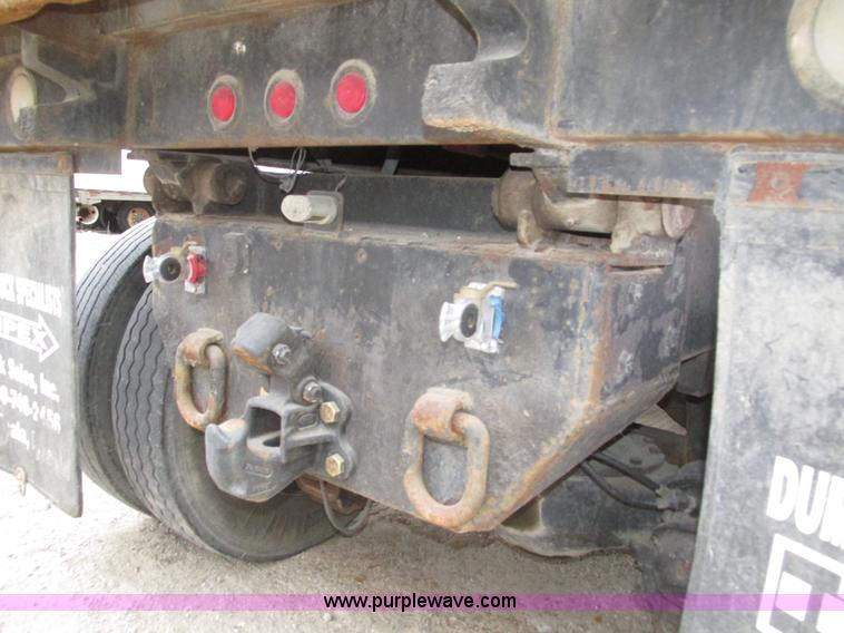 image for item H1053 2001 Mack Vision CX613 dump truck