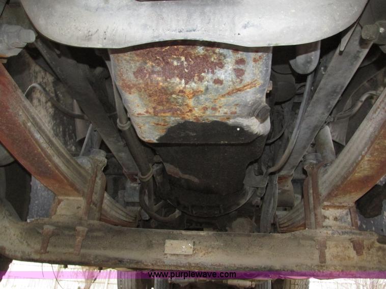 image for item H1053 2001 Mack Vision CX613 dump truck