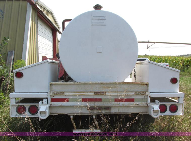 image for item H1217 1987 Fleming fuel trailer