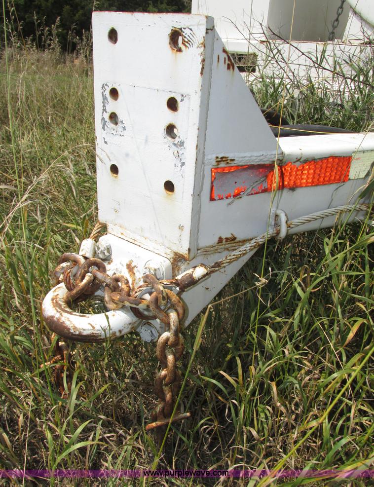 image for item H1217 1987 Fleming fuel trailer